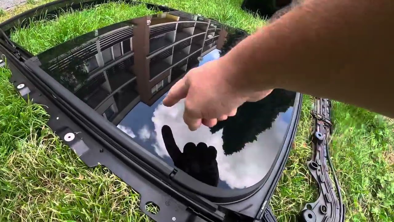 VOLVO XC90 II sunroof Glass leak - SOLVED