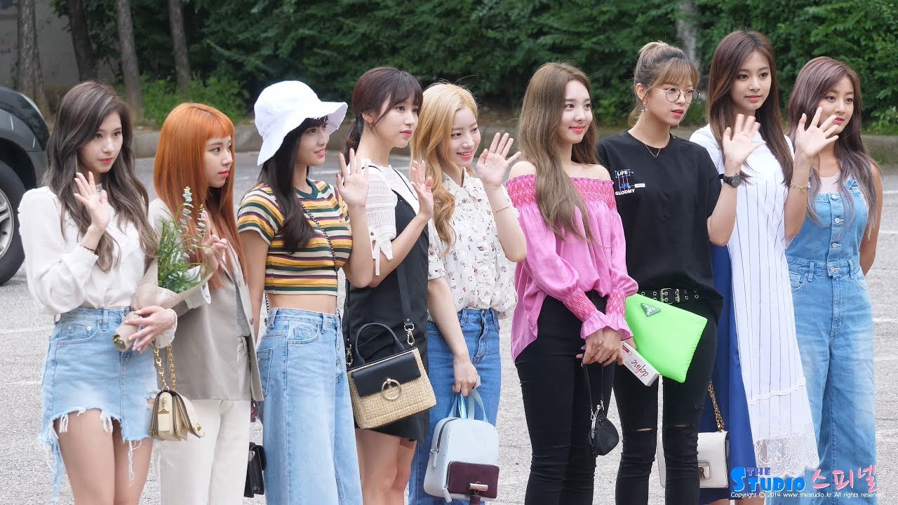 180713 트와이스 TWICE 뮤직뱅크 출근길 4K 직캠 by Spinel
