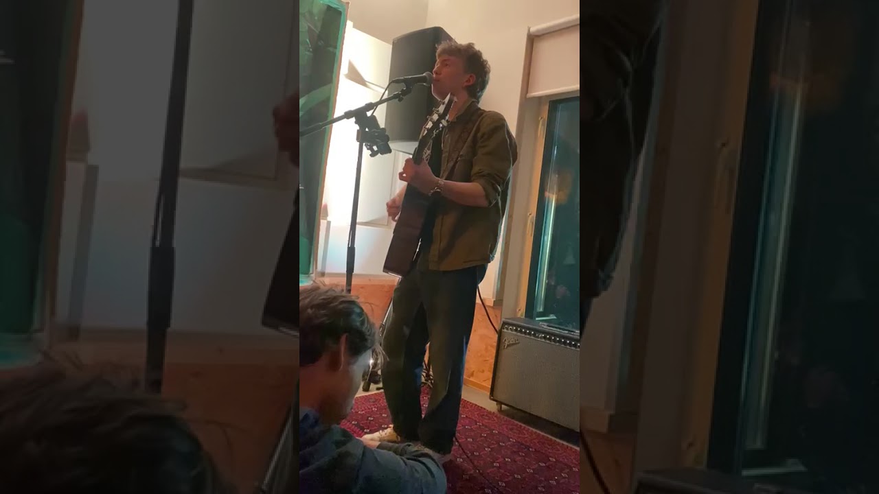 floris eigen song bij stoppenkast