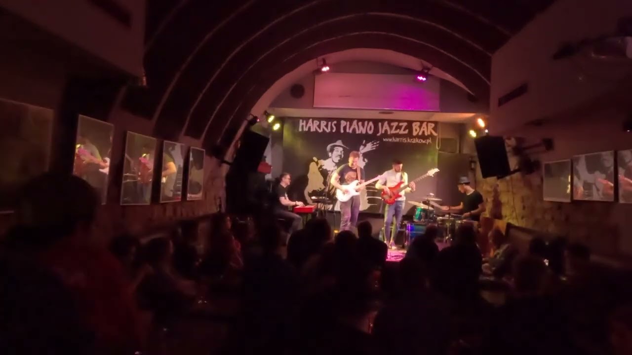 Michal Jajesnica - Guitar - 500 Miles High (Fusion Jazz Improvisation - Chick Corea)