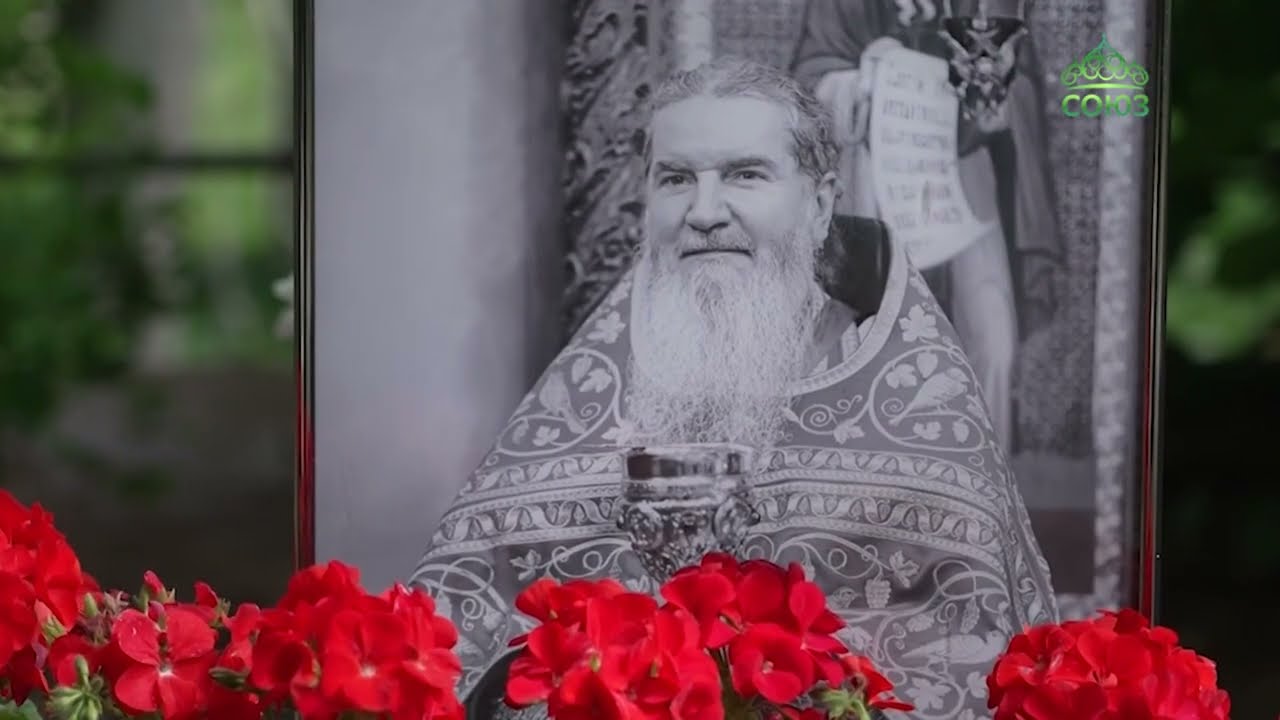 Патриарх Кирилл посетил Игуменское кладбище Спасо-Преображенского монастыря на острове Валаам