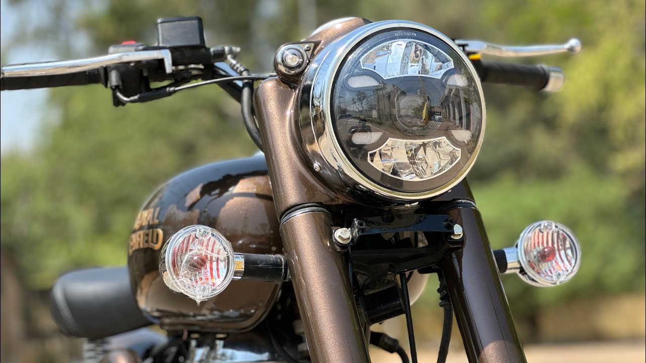 Royal Enfield classic 500 Full Restoration | Black Into Dark brown |Bullet modified @Bullet Tower