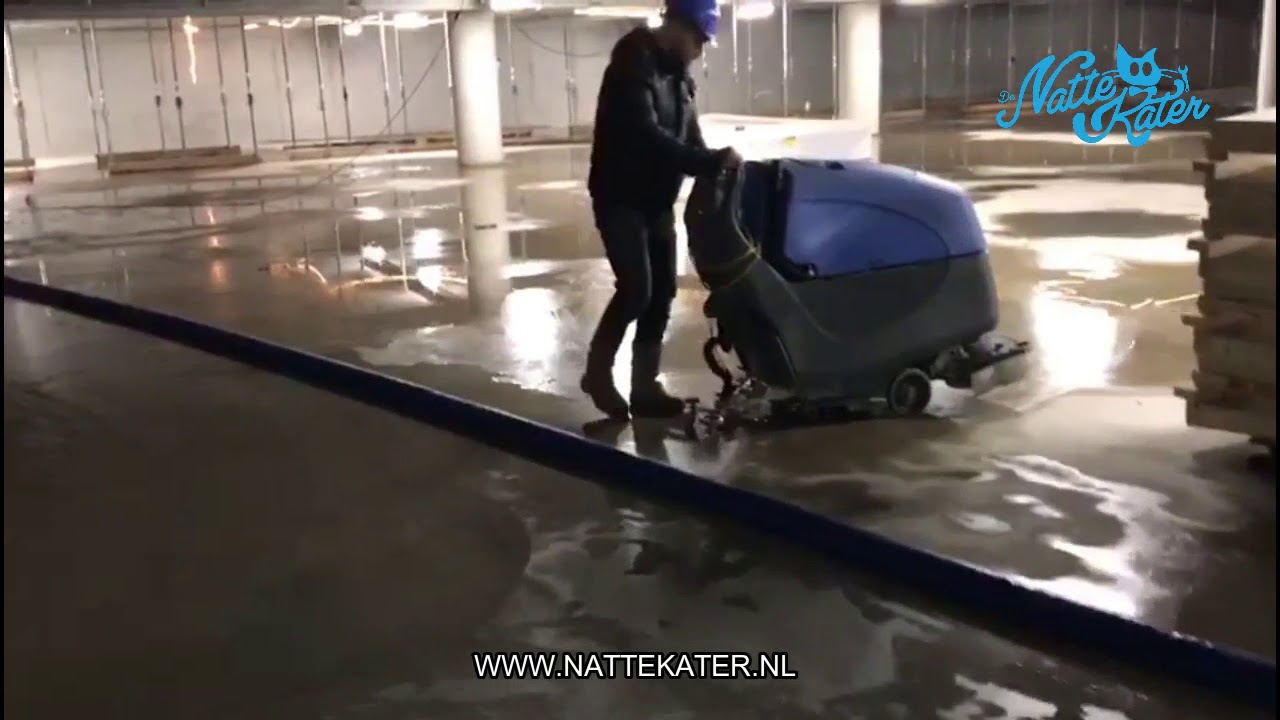 Waterschade - Wateroverlast ondergrondse garage - Natte Kater Calamiteiten Diensten
