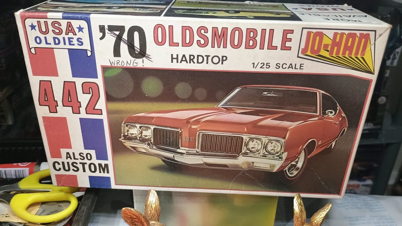Building a vintage model kit , jo-han 70 Oldsmobile 442 