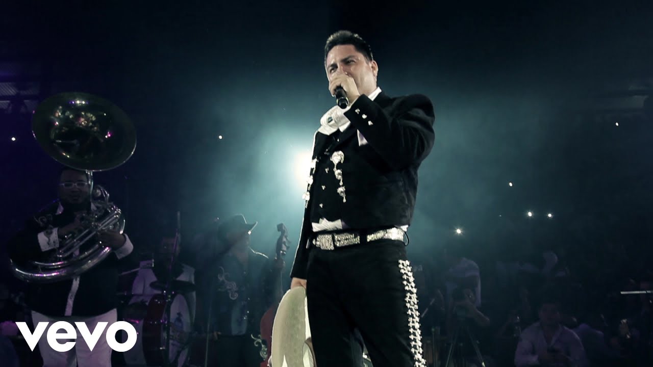 Julión Álvarez Y Su Norteño Banda - Ella (En Vivo)