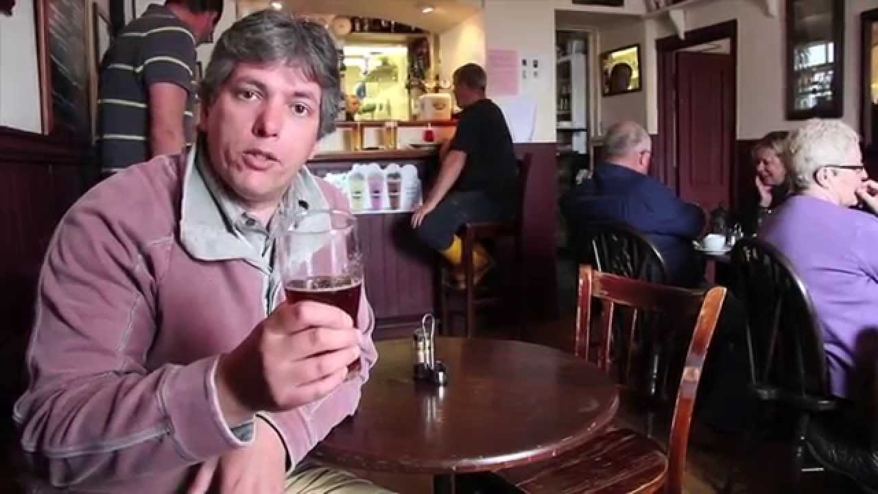 Portnahaven Pub Isle of Islay - An Tigh Seinnse