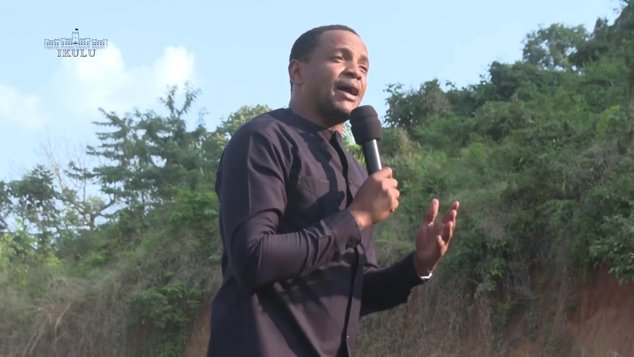 RAIS DKT. SAMIA AKIWASALIMIA WANANCHI WA MANG'ULA MKOANI MOROGORO