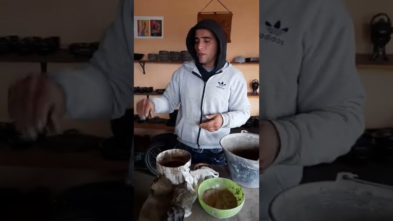 taller de ceramica negra en el camino de los artesanos