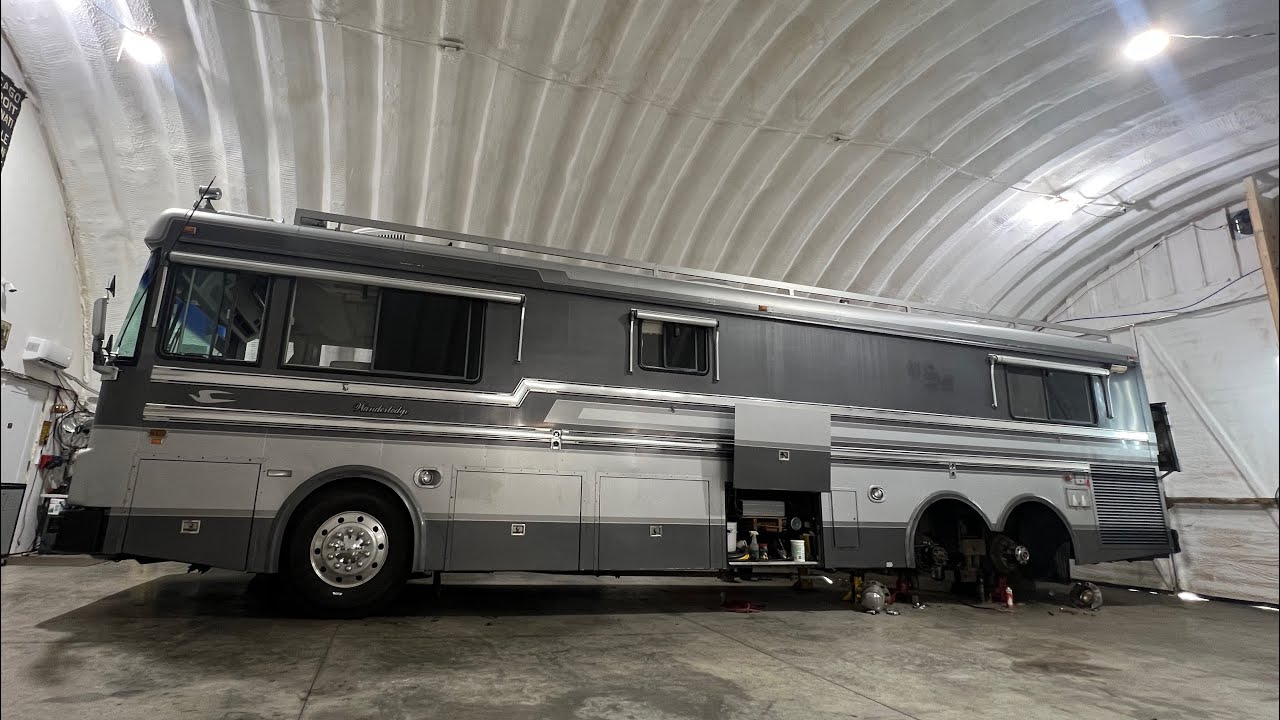 Automatic Grease system failure leads to issues on a Wanderlodge RV
