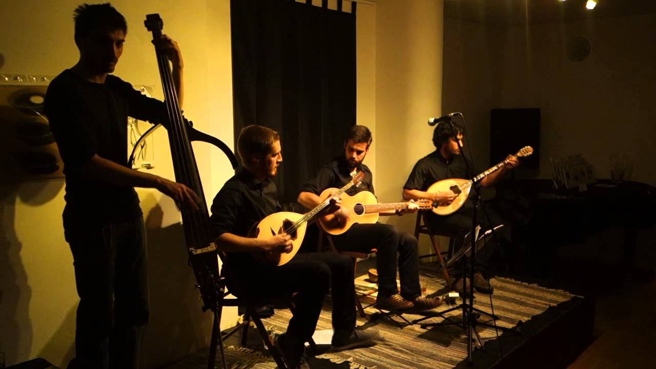 Γόησσα Ξανθιά - Μάλε Βράσε (Goissa Ksanthia - Mále Vráse)