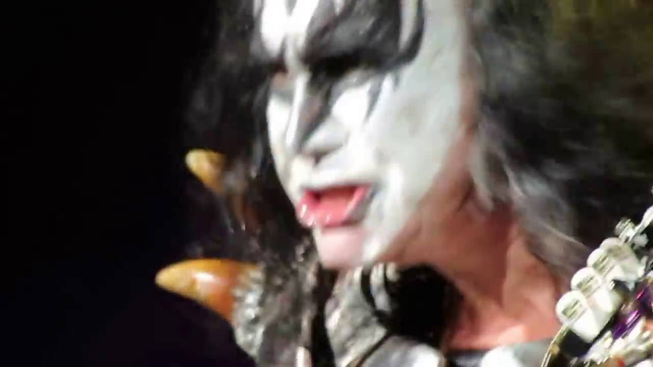 Kiss  (Love Gun) Tinley Park ￼