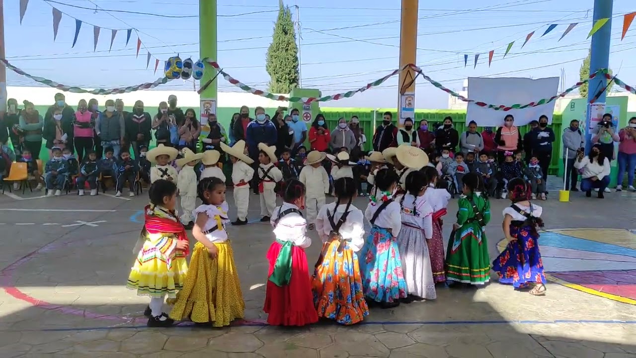 Las Adelitas (niños de 3 años).