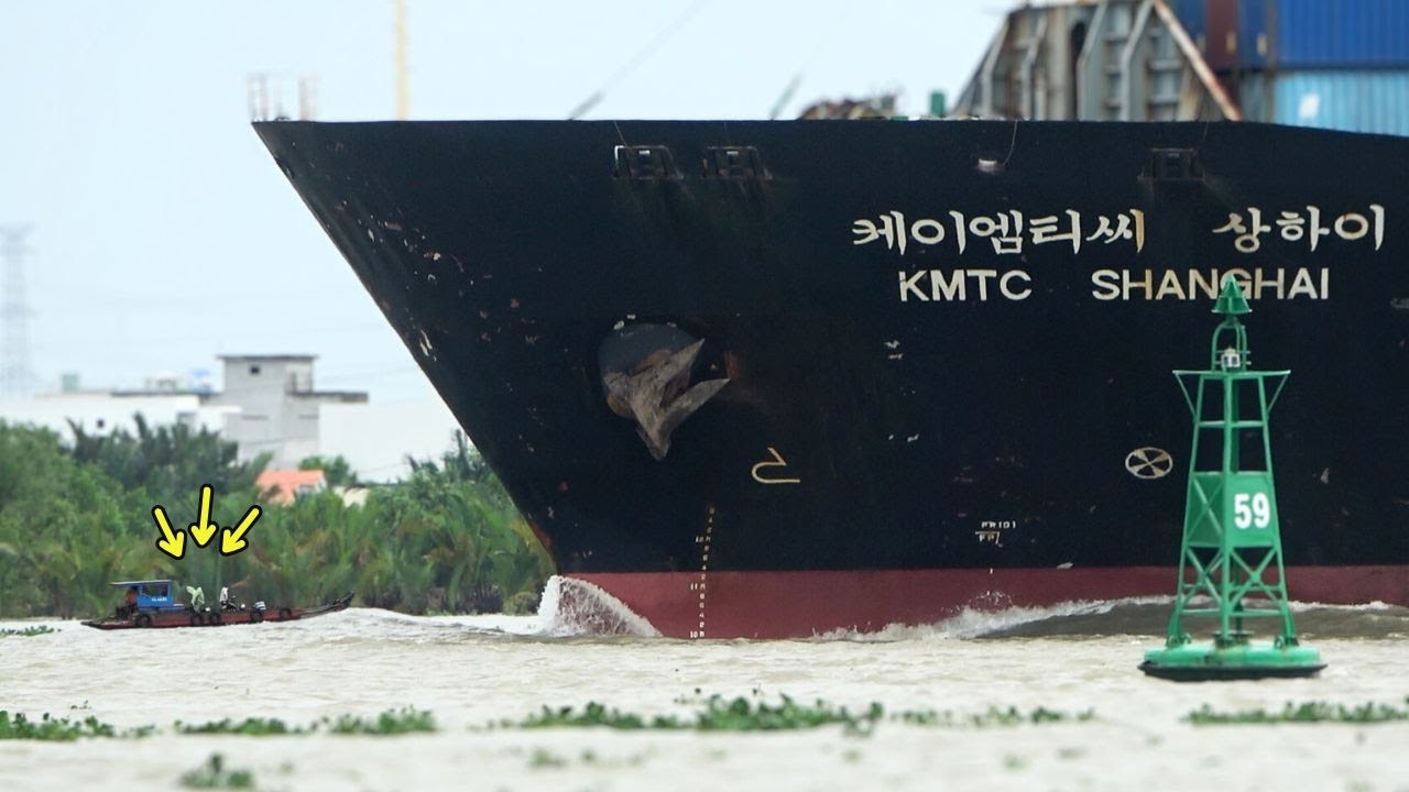 4K Shipspotting Early June Morning, Stormy Rain Begins at Vietnam Port