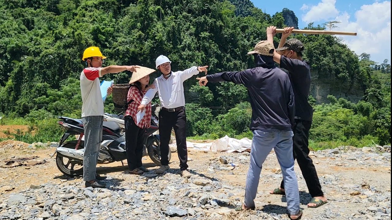 Two engineer brothers used their kindness to save a poor young girl from danger and find her a job