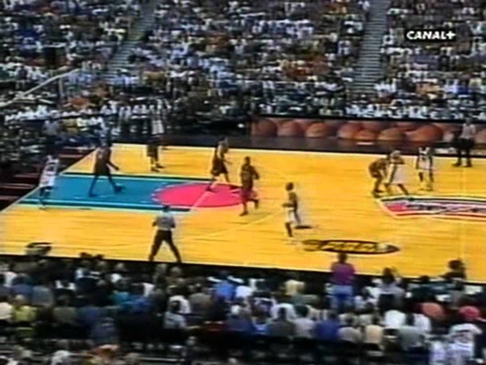Tim Duncan 1999 Finals: 33pts, Gm 1 vs. NY Knicks