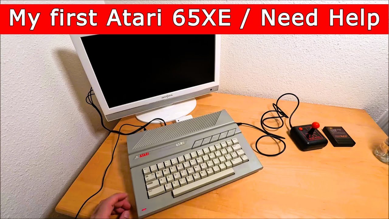 Мой первый винтажный Atari 65XE. Давайте проверим, работает ли он. Нужна помощь.