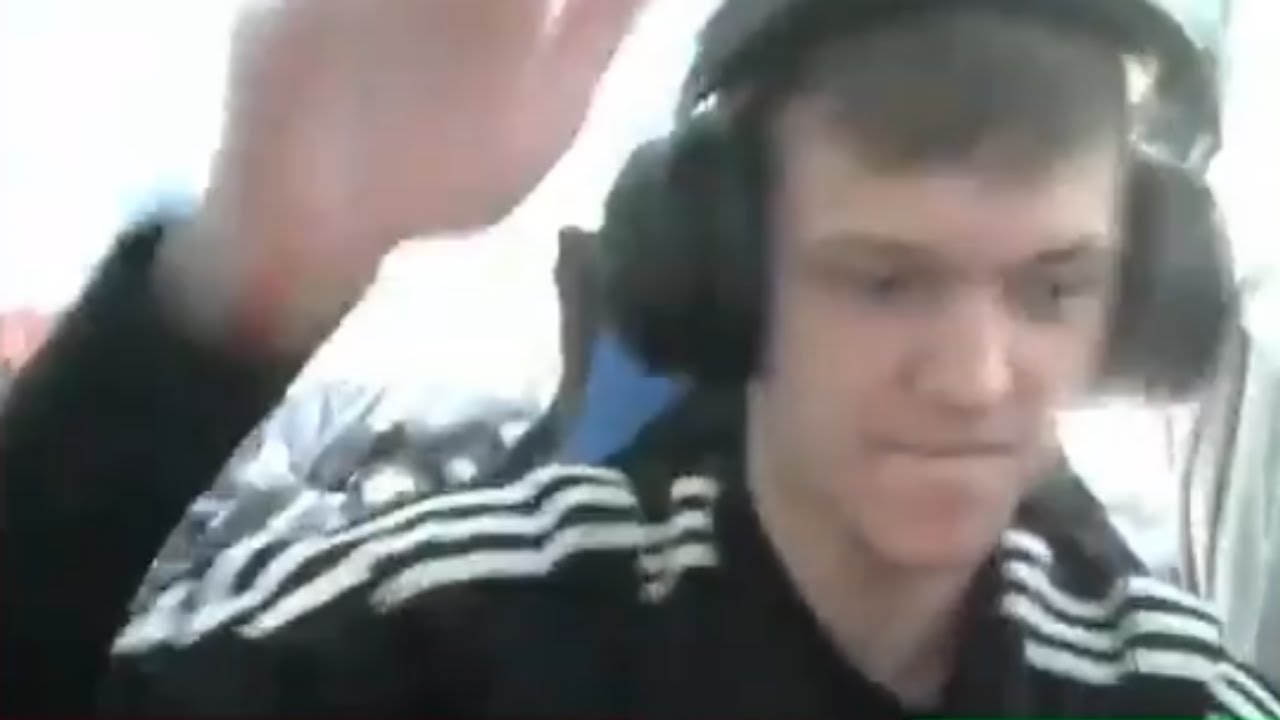 K3wcio wywala się ode mnie 2 razy i bije się z klawiaturą xDD DRAGON-SURVIVAL.EU