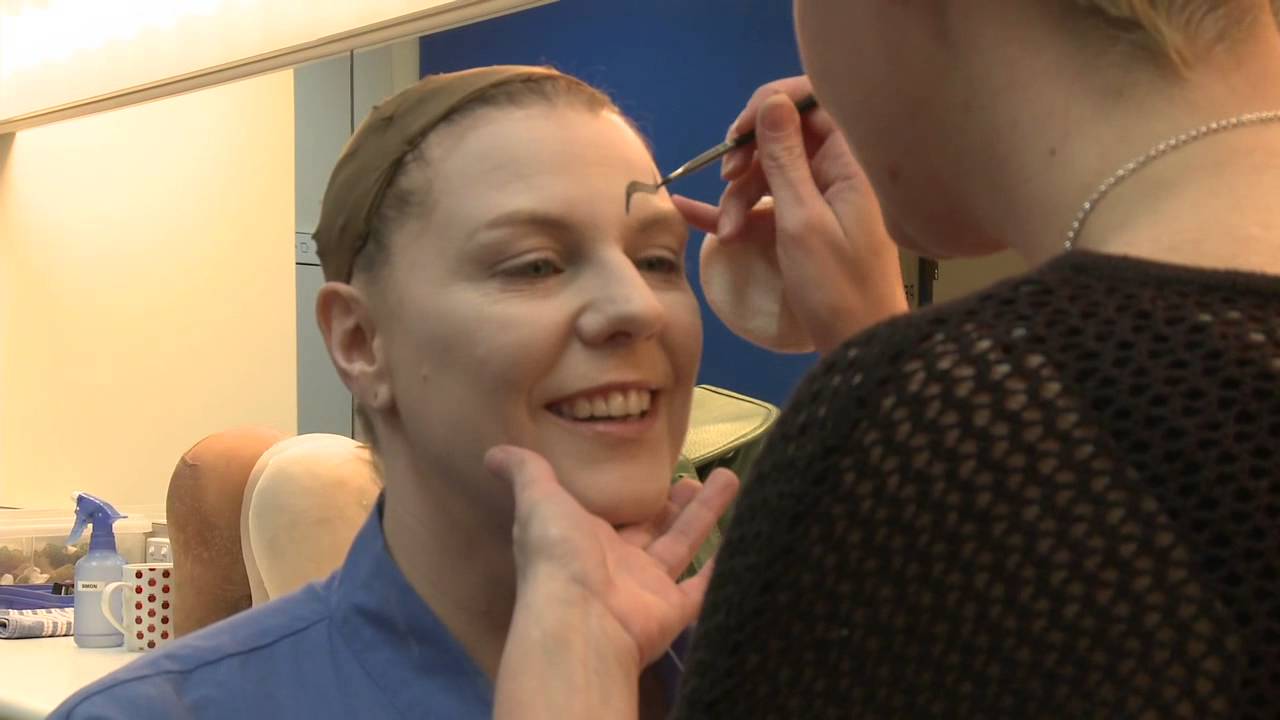 The Mikado Makeup Transformation - Jacqueline Dark becomes Katisha.