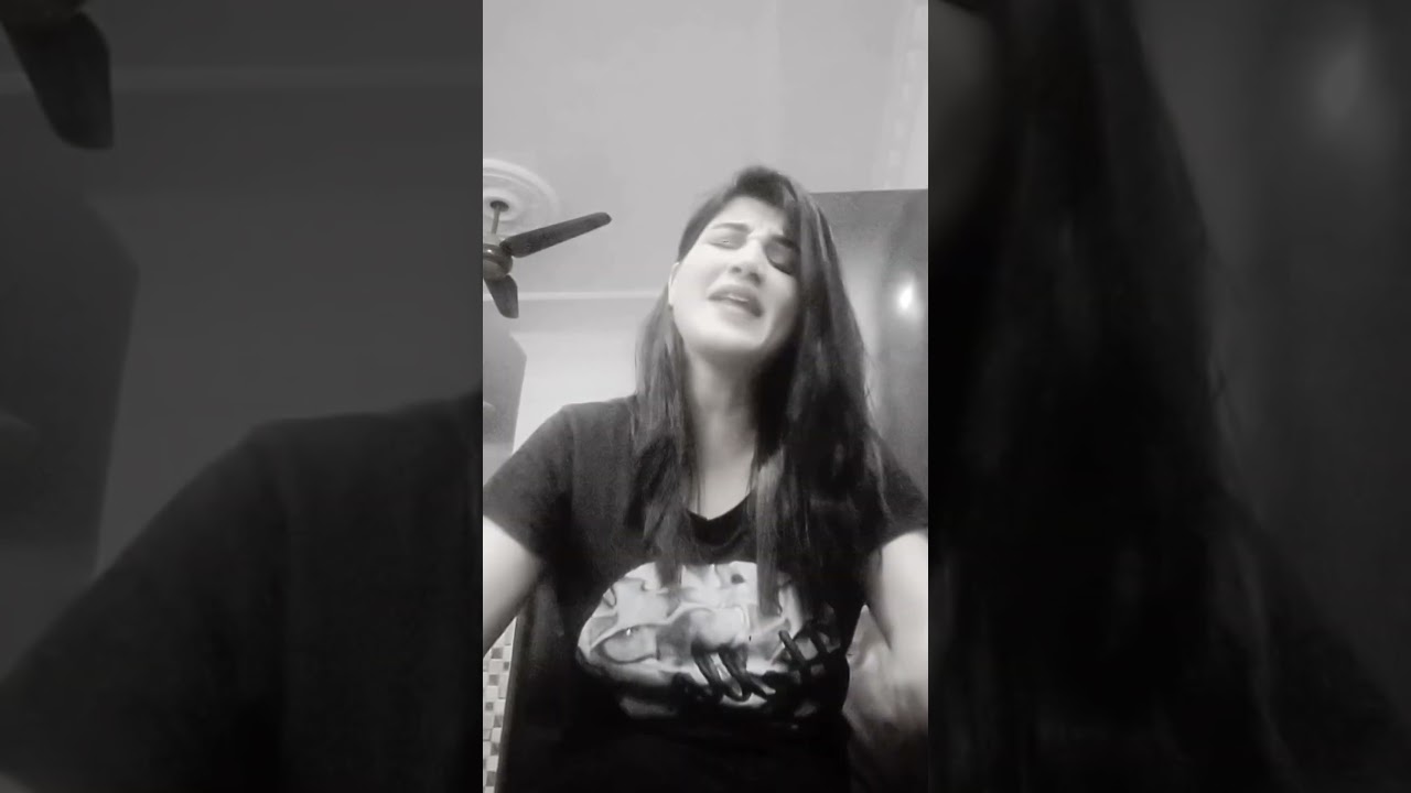 Dubai Singing Girl - Vocalist Annie Zaidi Amzing Voice