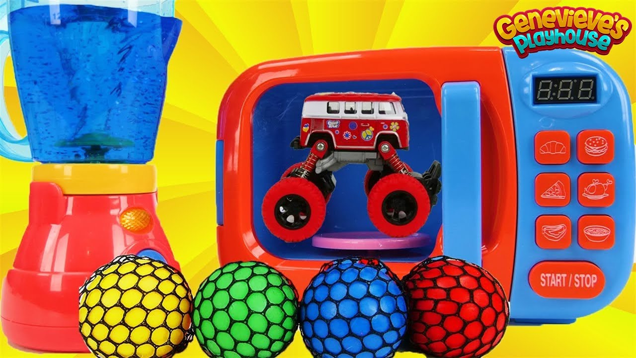 Best Toy Learning Videos for Toddlers - Peppa Pig goes to the Zoo and Magic Microwave Cars Gumballs!