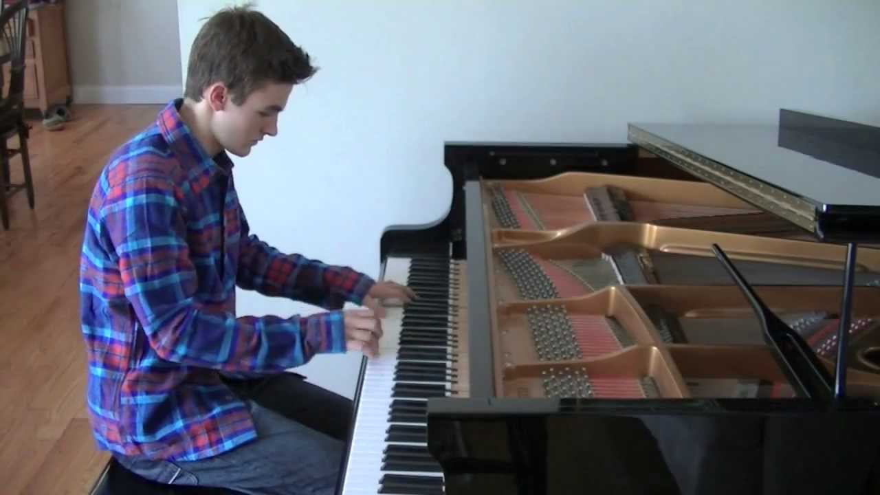 Adele: Skyfall (Elliott Spenner Piano Cover)
