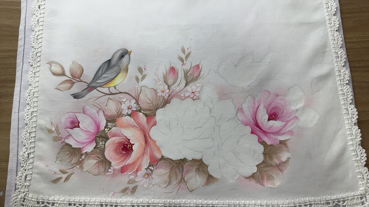 Como Pintar Caminho de Mesa com Rosas e Passarinho- Caf&eacute; com arte #139