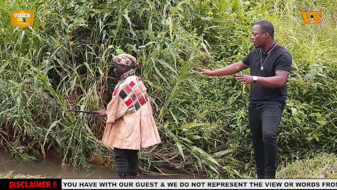 Nana Nsuoba burns a whole river dry with his 'powerful' sword. He strikes the water bammmm