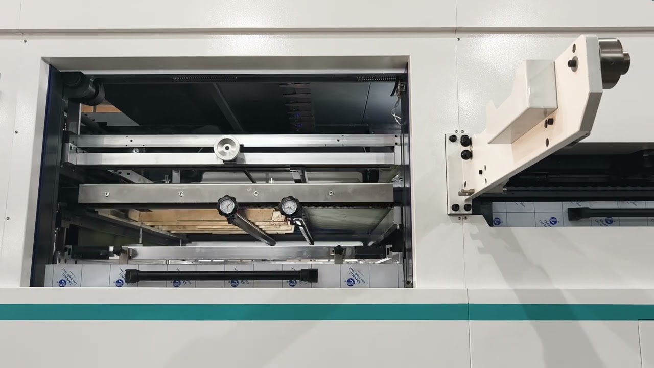 D1650 Automatic  Die Cutting Machine with Stripping Unit  High Speed Corrugated Die Cutter