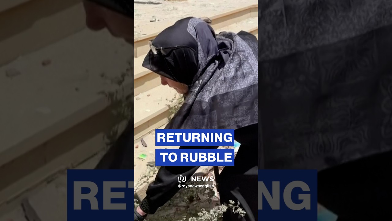 Lebanese &ldquo;pilot zone&rdquo; residents return to damaged home