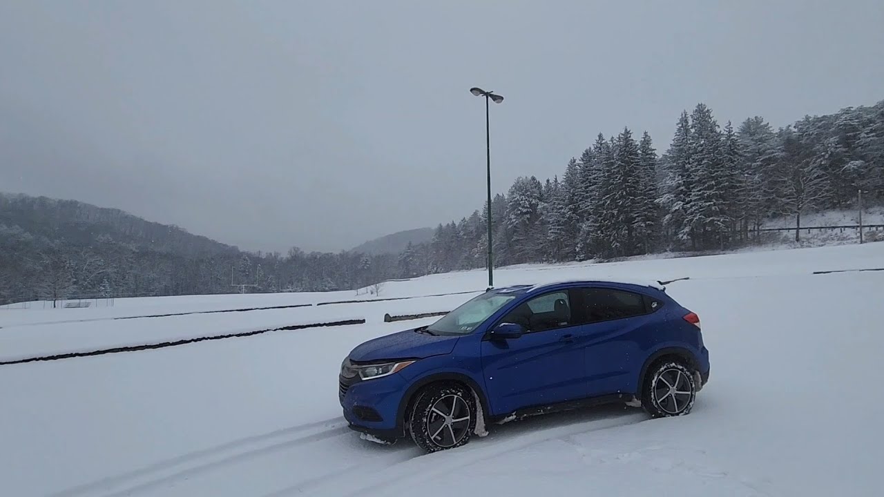2022 Honda Hrv Ex snow driving review