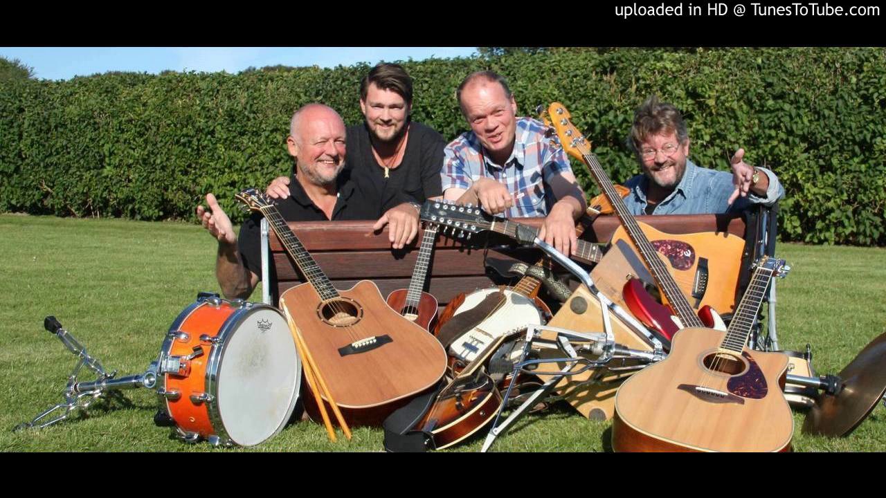 En hel flaske rom  Løven, Kim og Hulken