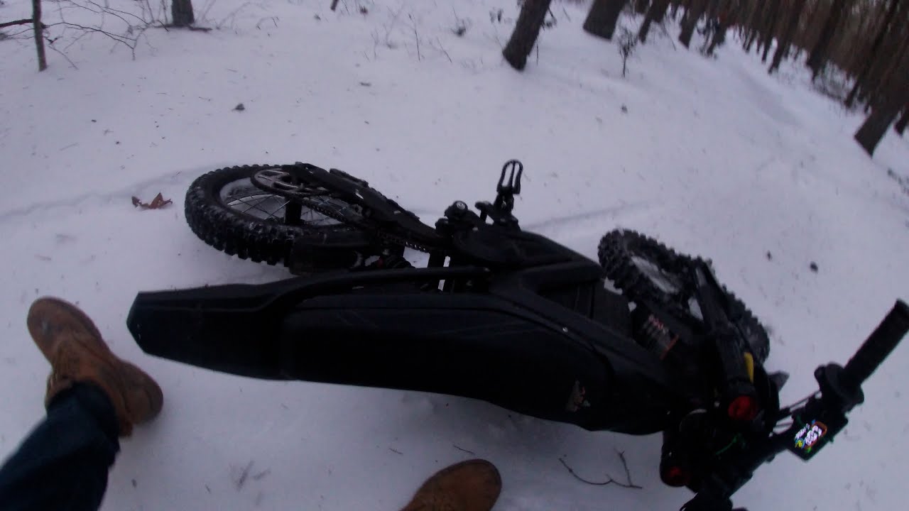 RAWRR MINI R17 SNOW AND ICE TRAIL RIDE!