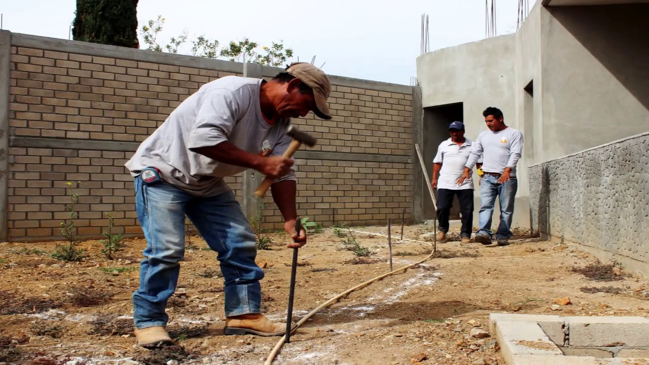 INSTALACION PISO DE ADOQUIN