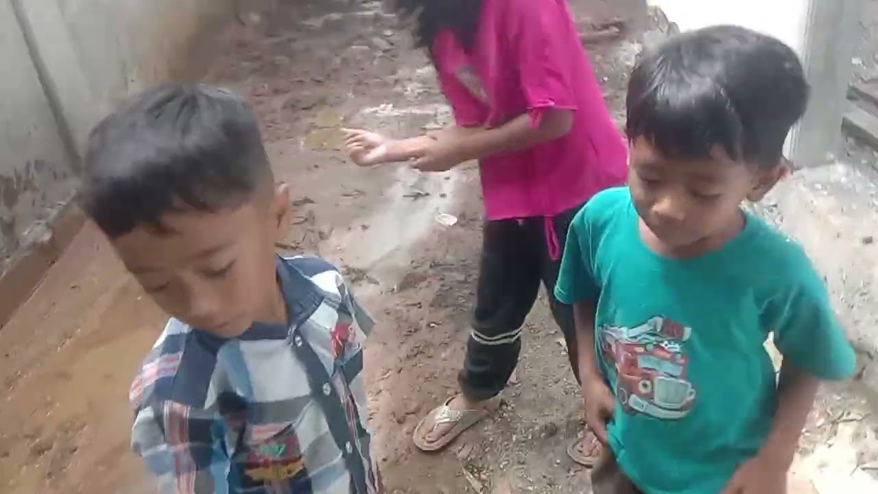 lihat RUMAH SAKIT JIWA didesa #RSJ #rumahsakitjiwa #youtube #mojokerto #bangunanrsj 