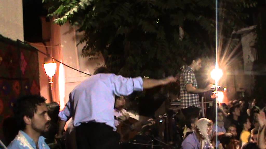 ΒΑΣΙΛΗΣ ΣΚΟΥΛΑΣ-ΠΑΝΩ ΣΤΑ ΧΕΡΙΑ ΣΟΥ 7-7-2012