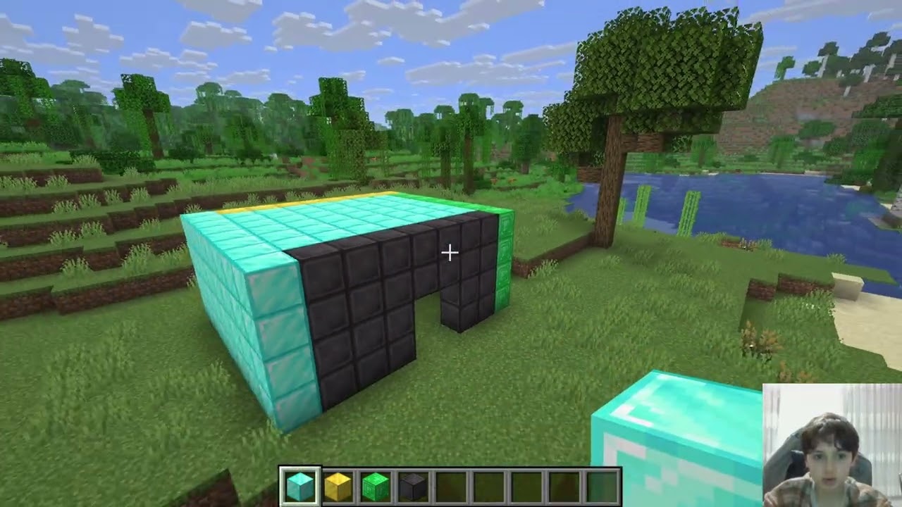 minecraft 1. bölüm yaratıcılık (uykum gelmedi gece saat 1.30 da video çektim xD)