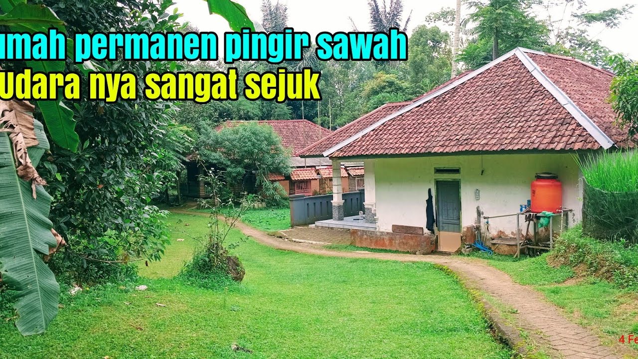 Kampung yang masih asri,di kelilingi kebun dan persawahan