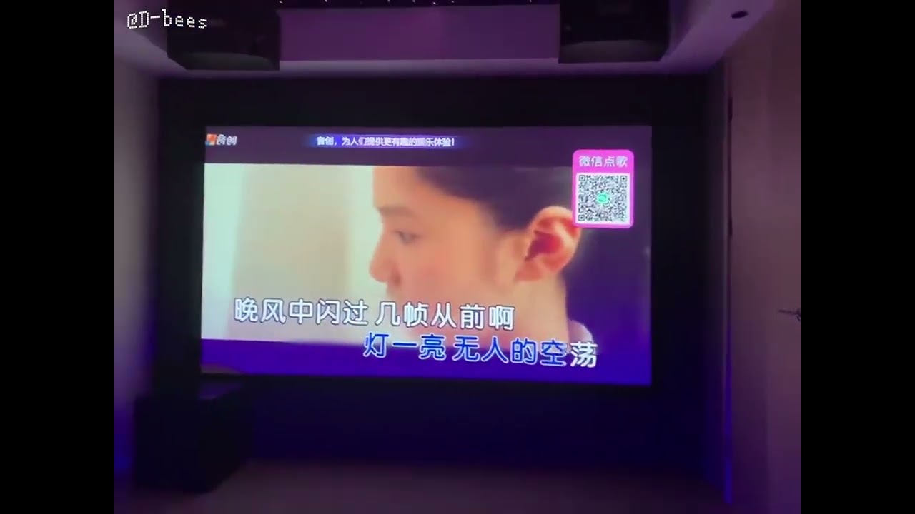 #Hometheater #HiEndProjector #HomeEntertainment #projector #home #furniture #retractablescreens