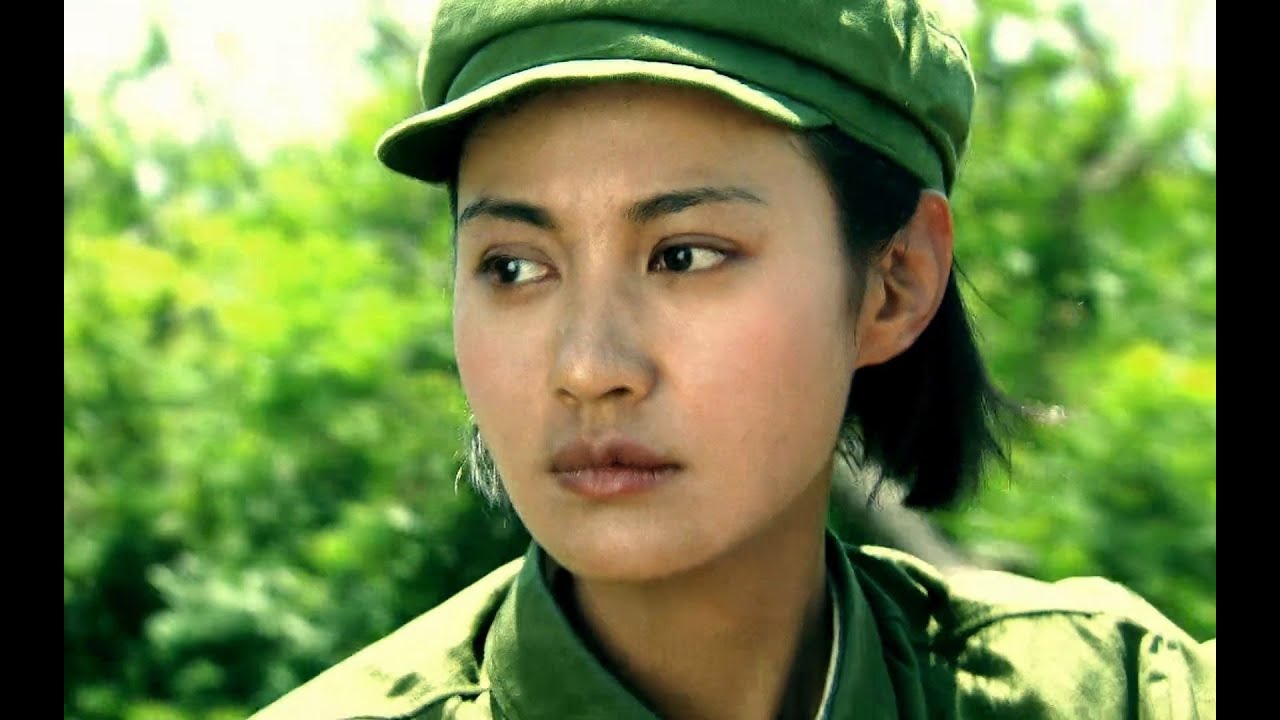 女兵版《说句心里话》声音优美动听，合上眼帘，久久沉浸在记忆里