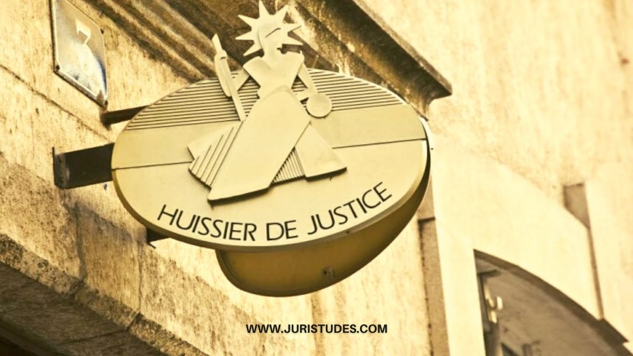 COMBIEN GAGNE UN HUISSIER DE JUSTICE ?