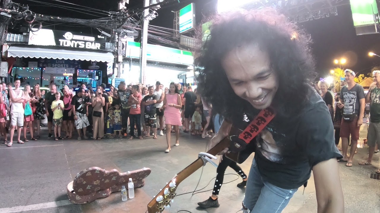 Thailand Street Singer 💫 Fiat.Patong
