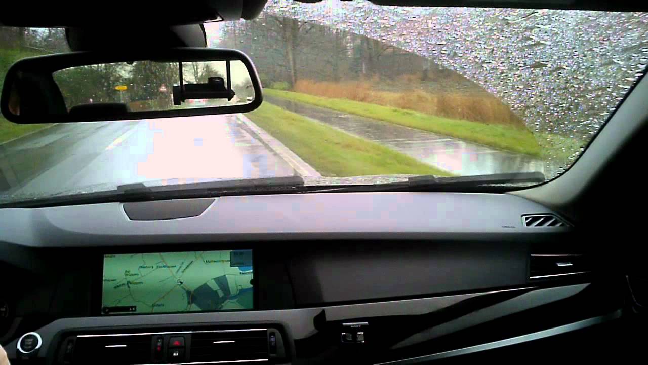 BMW 535i F10 in rainy, windy weather