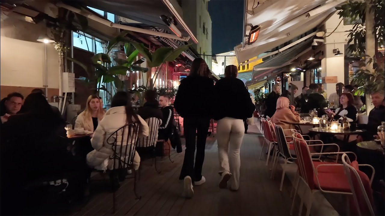 Volos night walk
