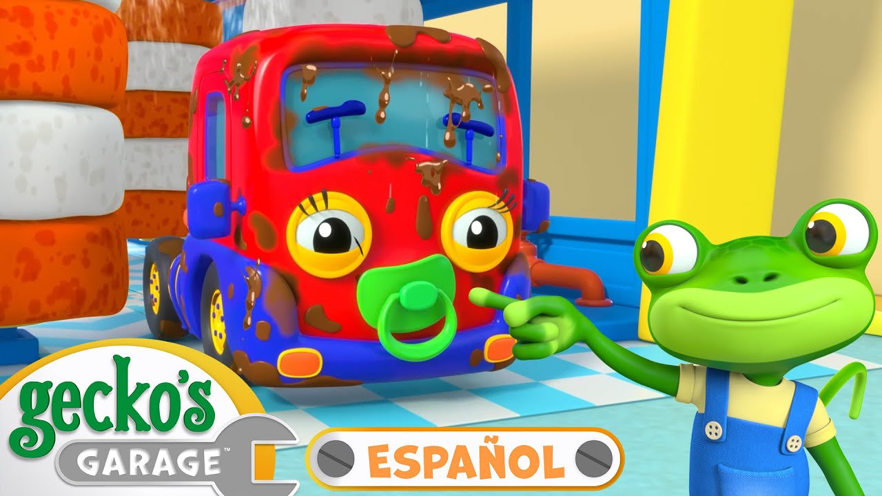 Bebé Camión va al autolavado 💦|🐸 Garaje de Gecko | Carros para niños | Vídeos educativos