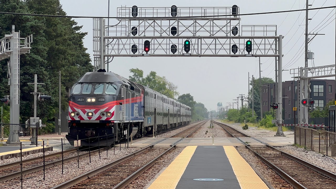 Short MD-W Line railfanning at Mars Metra and River Grove, IL. 7-24-23