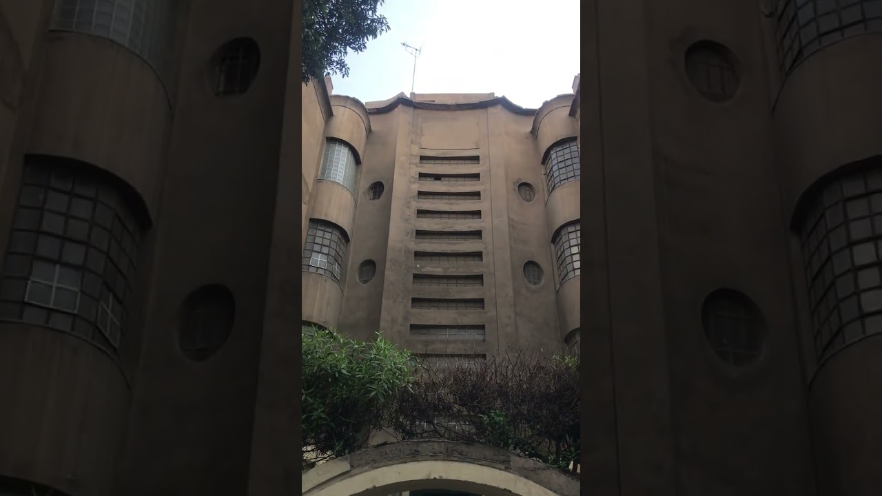 هنا عاش الفنان 