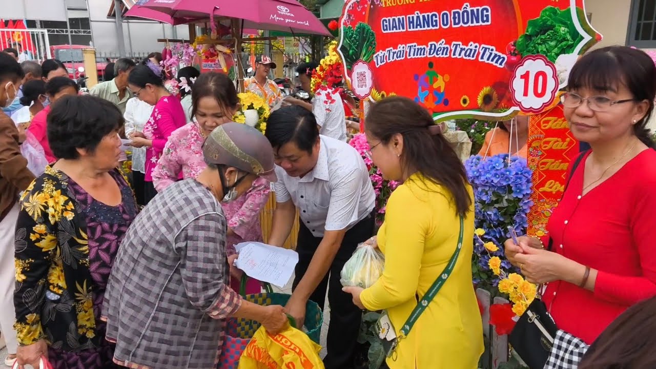 Phường Ninh Thạnh (Tây Ninh) tổ chức Phiên chợ Tết 0 đồng dành cho người có hoàn cảnh khó khăn