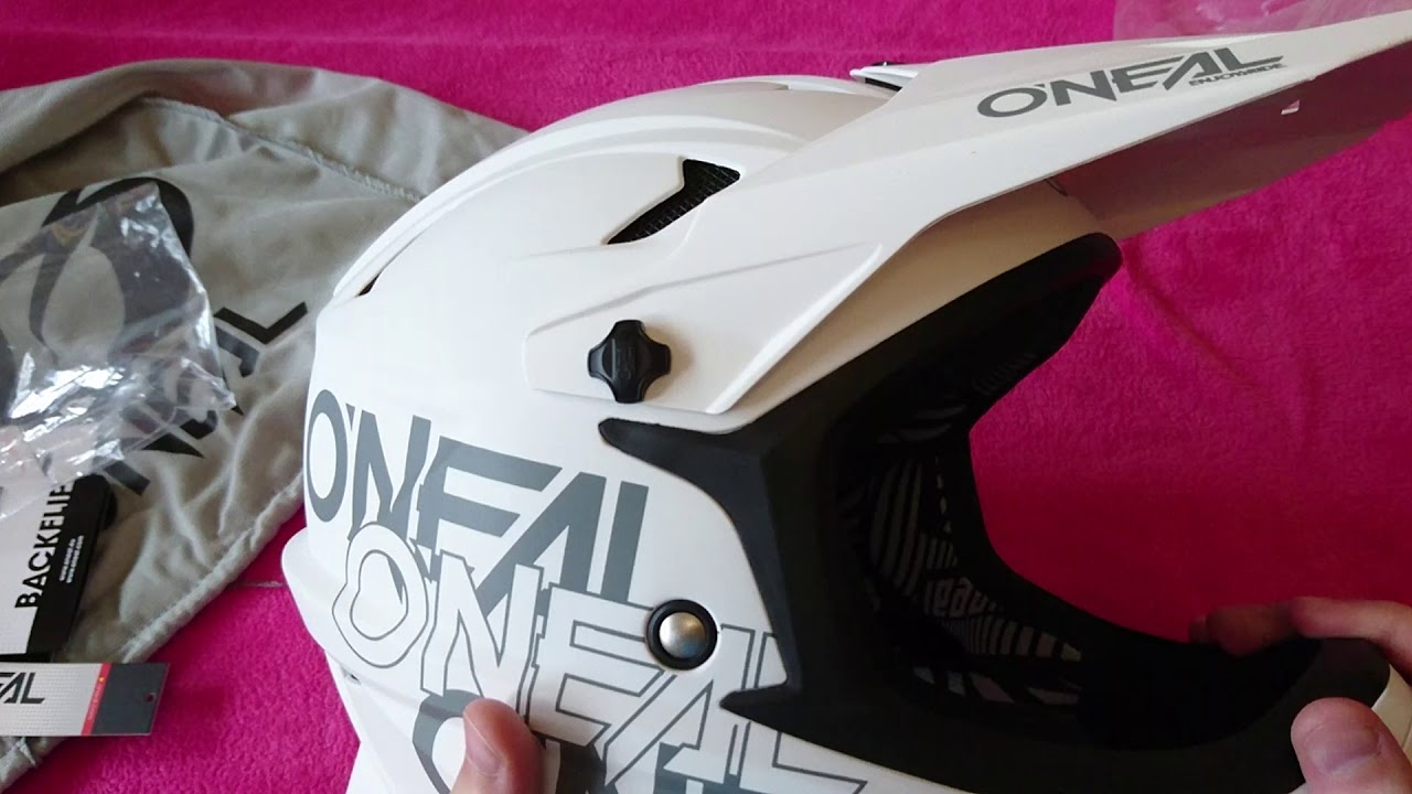 O'Neal Backflip Kask Solid White 2020 Unboxing z Nevciem :)