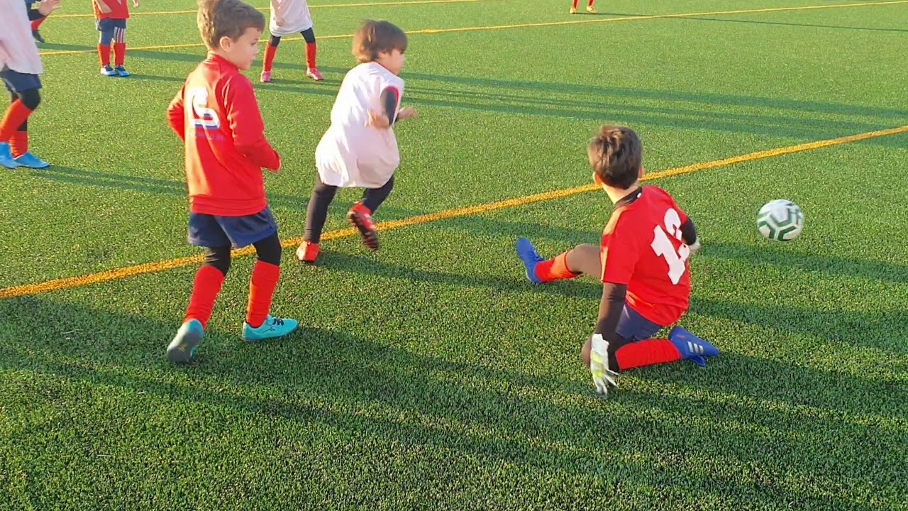 Entrenamiento prebenjamin del C.D.Lucecor de futbol