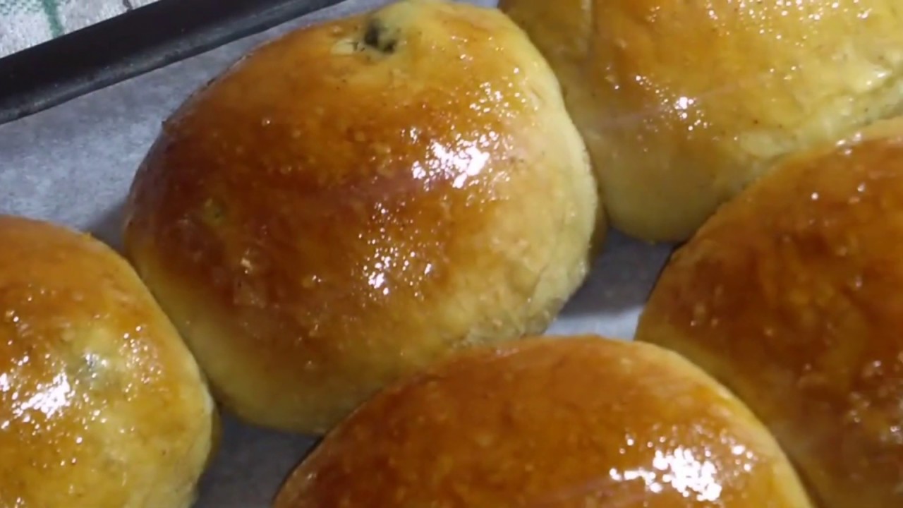 Cinnamon Raisin Buns / Quick and Easy / So Light and Fluffy